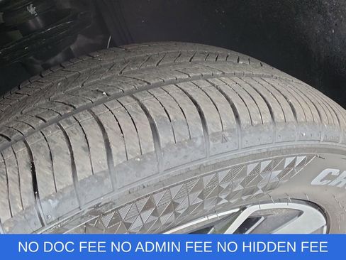 Used 2024 Volkswagen Atlas SE AWD/4WD image 32