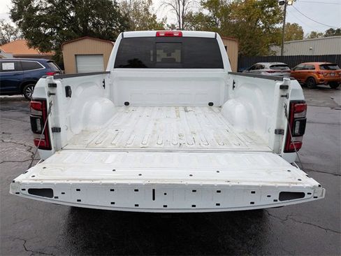 Used 2022 RAM 2500 Laramie w/ Night Edition image 12