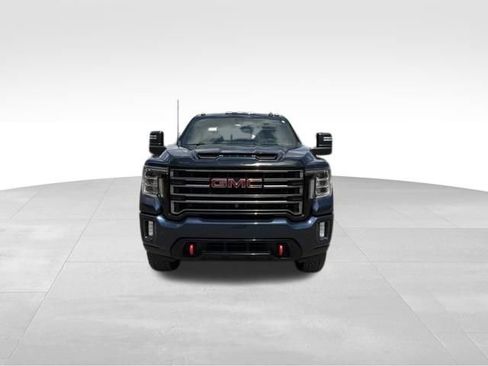 Used 2020 GMC Sierra 2500 AT4 w/ AT4 Premium Package AWD/4WD image 8