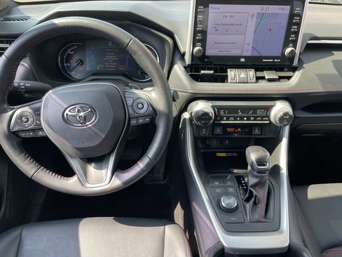 Used 2022 Toyota RAV4 XSE w/ Weather Package AWD/4WD image 15