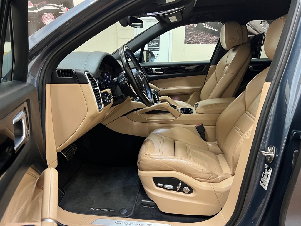 Used 2019 Porsche Cayenne S AWD/4WD image 15