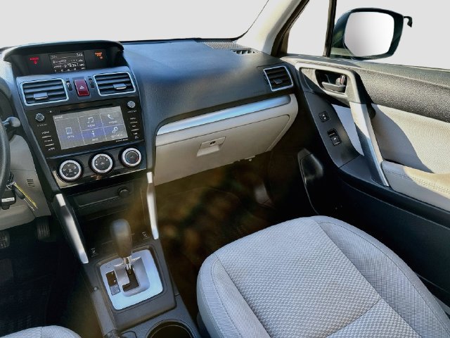 Used 2016 Subaru Forester 2.5i Premium w/ All-Weather Package AWD/4WD image 24