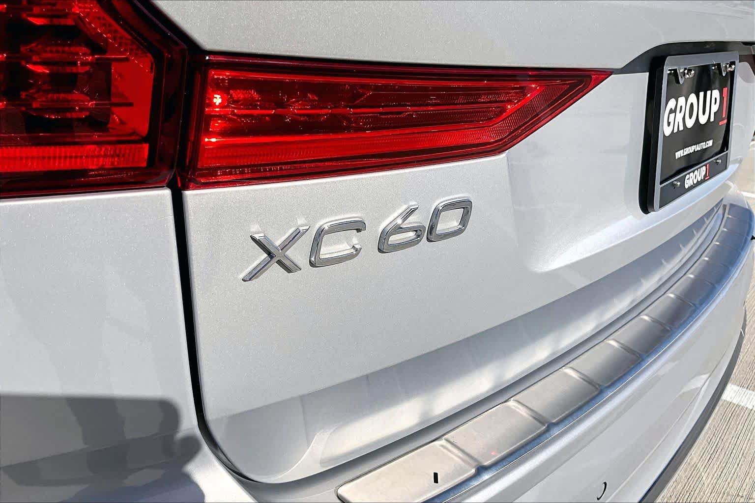 Used 2022 Volvo XC60 B5 Inscription w/ Advanced Package FWD image 28