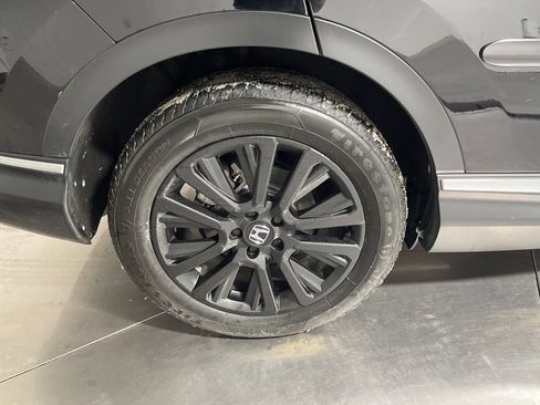 Used 2020 Honda CR-V Touring image 10