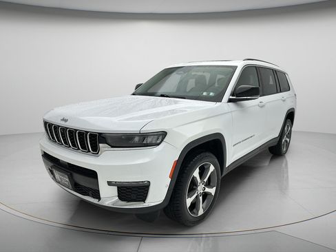 Used 2023 Jeep Grand Cherokee L Limited w/ Luxury Tech Group II AWD/4WD image 4