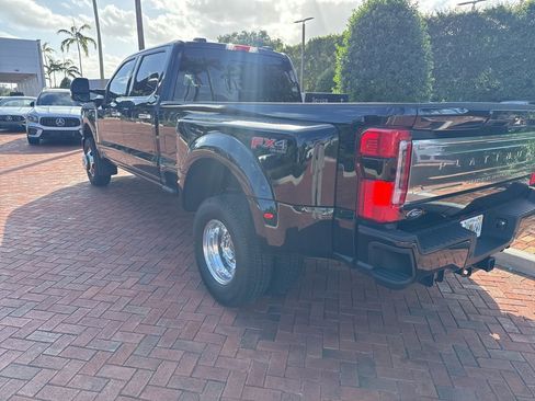Used 2025 Ford F350 Platinum w/ Platinum Plus Package image 6