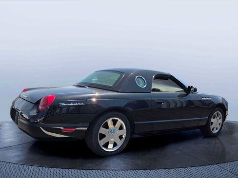 Used 2002 Ford Thunderbird Deluxe RWD image 5
