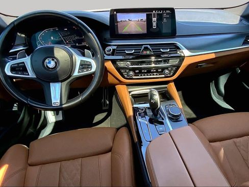Used 2023 BMW 540i w/ M Sport Package RWD image 16
