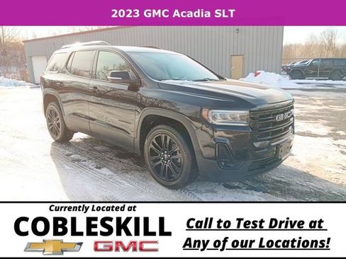 Used 2023 GMC Acadia SLT w/ Elevation Edition image 1