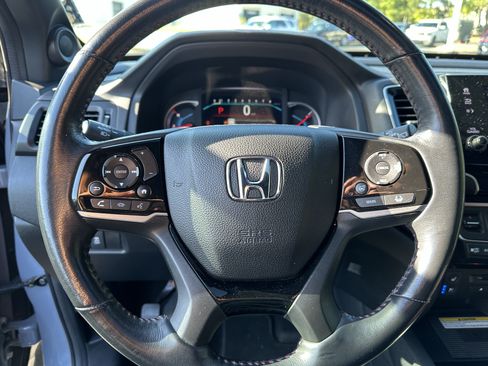 Used 2022 Honda Pilot Black Edition image 6
