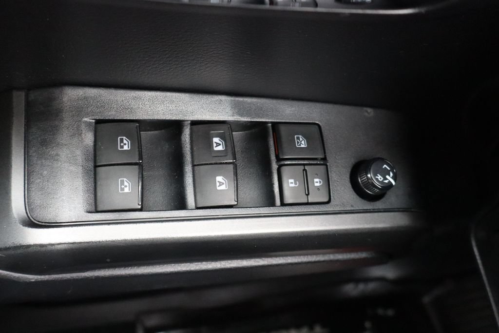 Used 2020 Toyota Tacoma TRD Off-Road AWD/4WD image 24