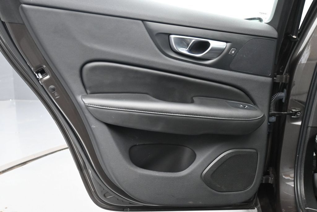 Used 2024 Volvo S60 B5 Plus AWD/4WD image 20
