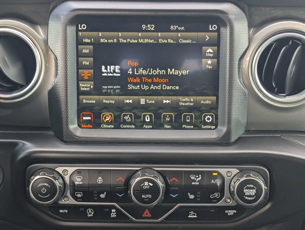 Used 2023 Jeep Wrangler Unlimited Sahara w/ Cold Weather Group AWD/4WD image 17