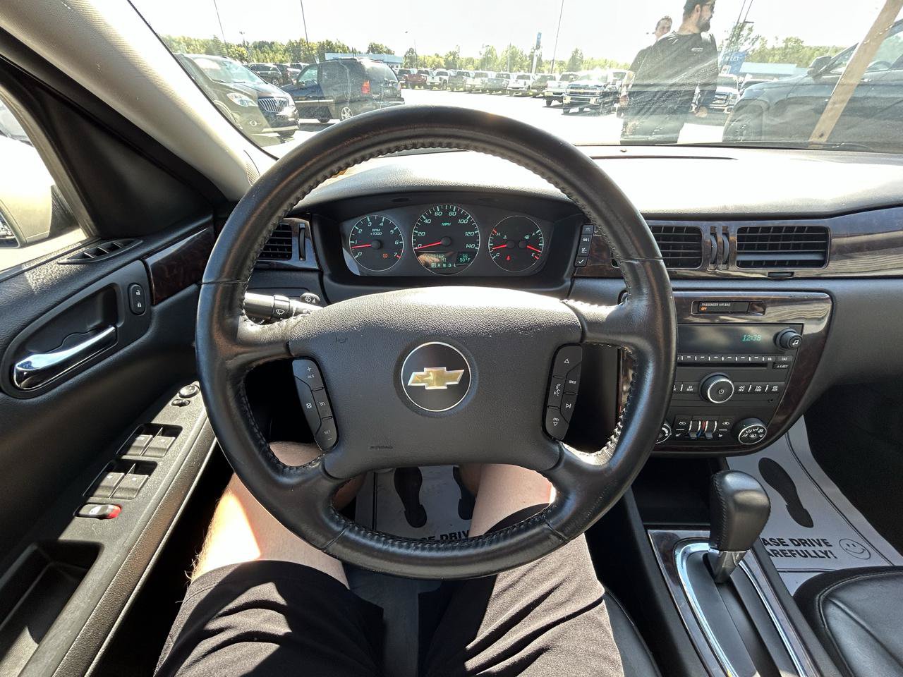 Used 2012 Chevrolet Impala LTZ FWD image 27