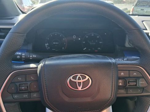 Certified 2025 Toyota Tacoma TRD Off-Road image 16