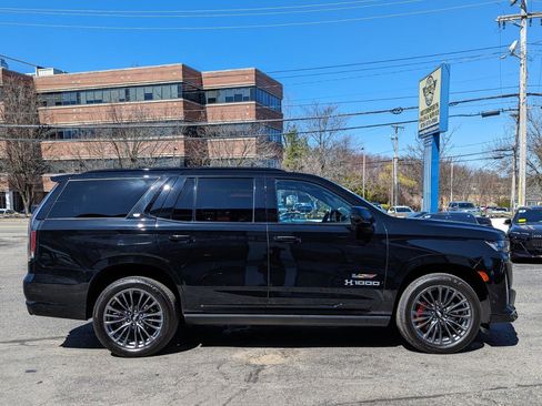 Used 2023 Cadillac Escalade V image 6