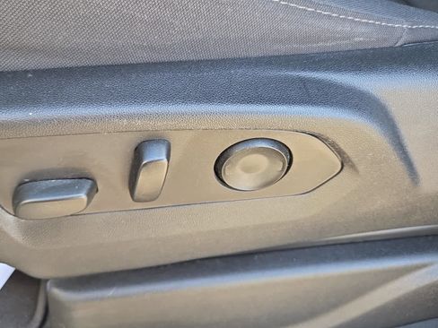 Used 2023 Chevrolet Suburban LS image 18