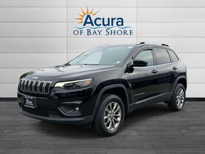 Used 2019 Jeep Cherokee Latitude Plus w/ Comfort/Convenience Group