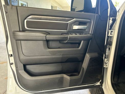 Used 2024 RAM 3500 Big Horn AWD/4WD image 40