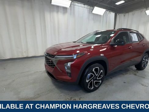 Used 2025 Chevrolet Trax RS w/ Driver Confidence Package image 5