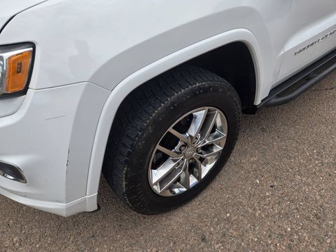 Used 2015 Jeep Grand Cherokee Overland AWD/4WD image 4