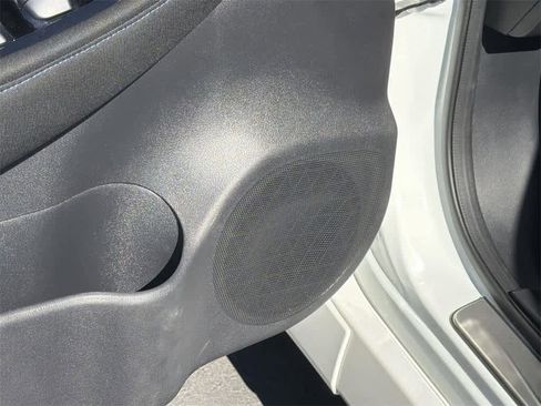 Used 2024 Nissan Leaf SV Plus image 22