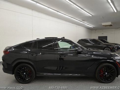 Used 2024 BMW X6 M60i w/ Dynamic Handling Package image 9