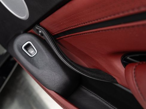 Used 2021 Aston Martin V8 Vantage Roadster RWD image 47