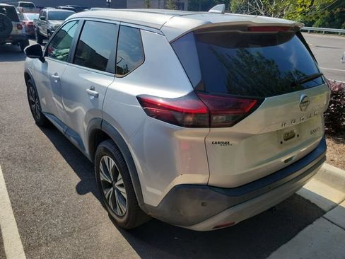 Used 2022 Nissan Rogue SV AWD/4WD image 6