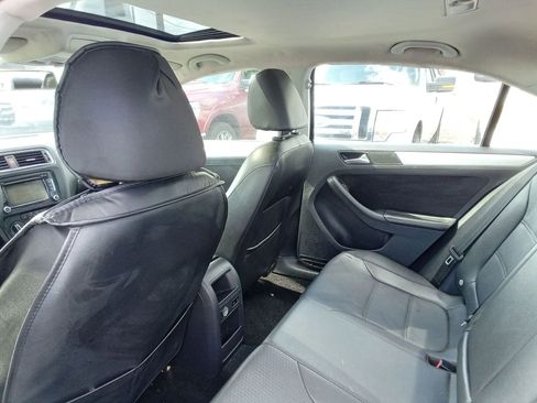 Used 2014 Volkswagen Jetta SE FWD image 11