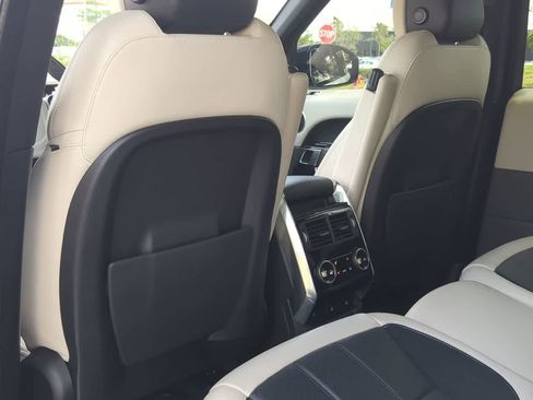 Used 2021 Land Rover Range Rover Sport HST AWD/4WD image 19