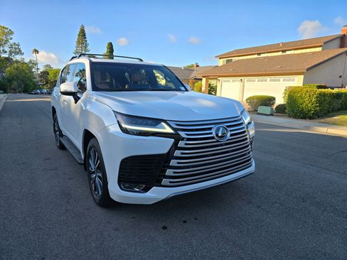 Used 2024 Lexus LX 600 4WD w/ Interior Upgrade Package image 16