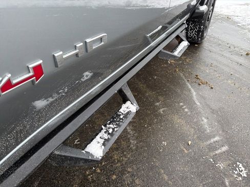 Used 2024 GMC Sierra 2500 AT4 w/ AT4 Premium Plus Package image 12