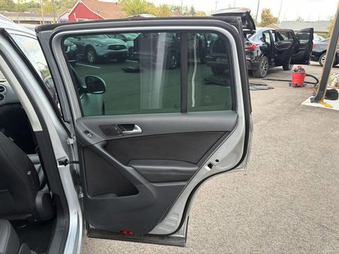 Used 2017 Volkswagen Tiguan Wolfsburg Edition image 19