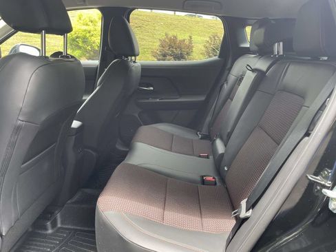 Used 2025 Nissan Kicks SR FWD image 11