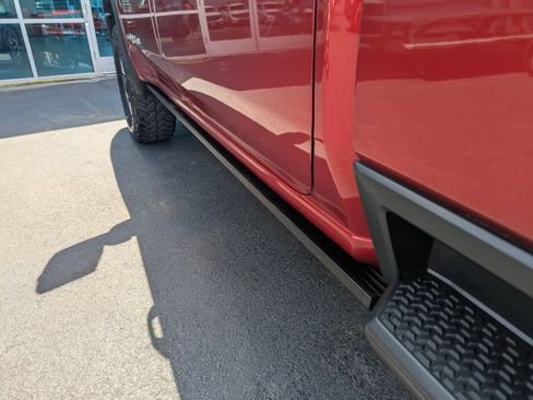 Used 2024 GMC Sierra 2500 AT4 w/ AT4 Premium Plus Package AWD/4WD image 43