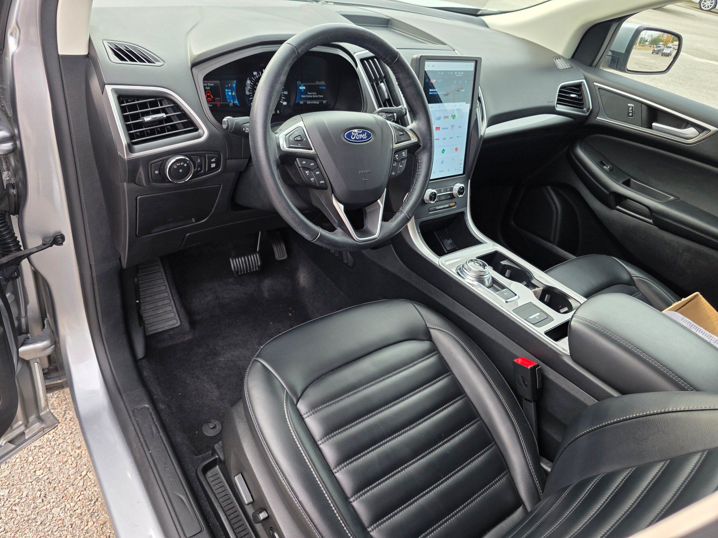 Used 2024 Ford Edge SEL w/ Convenience Package AWD/4WD image 6