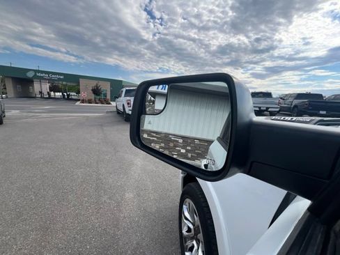 Used 2020 RAM 1500 Laramie w/ Sport Appearance Package AWD/4WD image 30