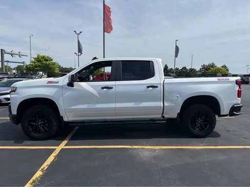Used 2021 Chevrolet Silverado 1500 LT Trail Boss w/ Convenience Package II AWD/4WD image 8
