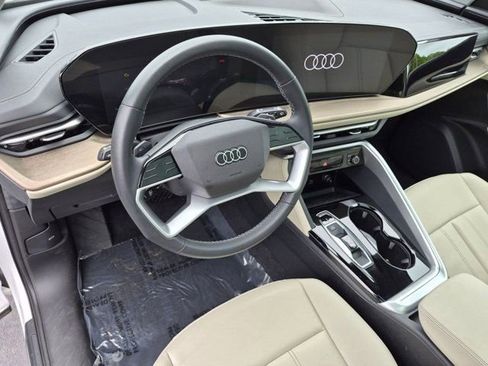 Certified 2025 Audi Q5 Premium w/ Convenience Package AWD/4WD image 10