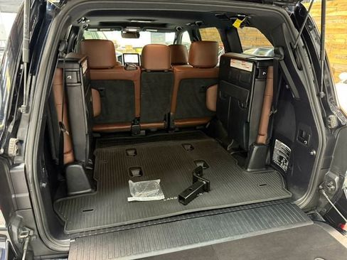 Used 2019 Toyota Land Cruiser AWD/4WD image 27