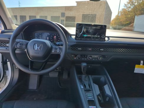 New 2025 Honda Accord SE image 21