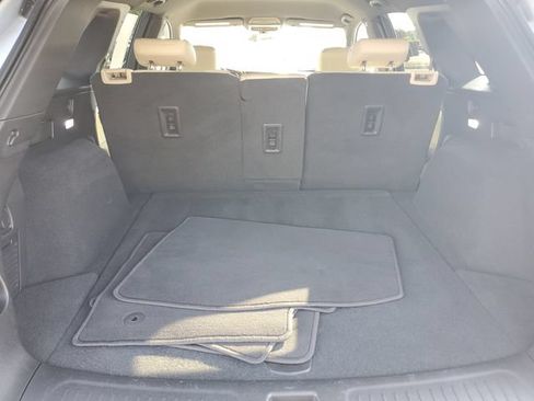 Certified 2017 Cadillac XT5 FWD image 14