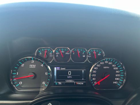 Used 2015 Chevrolet Tahoe LT image 17