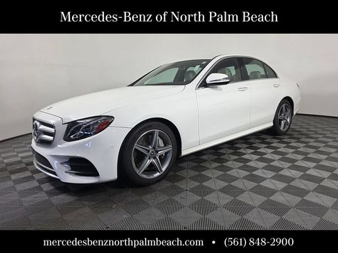 Used 2018 Mercedes-Benz E 400 4MATIC Sedan image 1