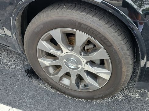 Used 2017 Buick Enclave Premium w/ Experience Buick Package image 8