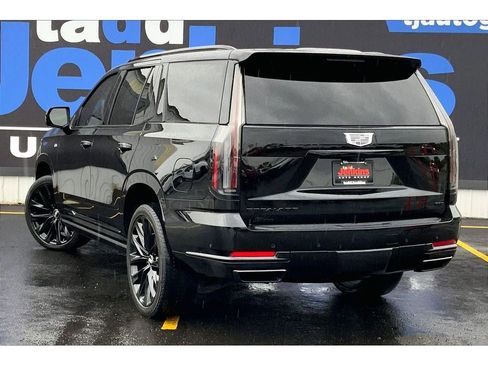 Used 2025 Cadillac Escalade Sport Platinum w/ LPO, ONYX Package AWD/4WD image 13