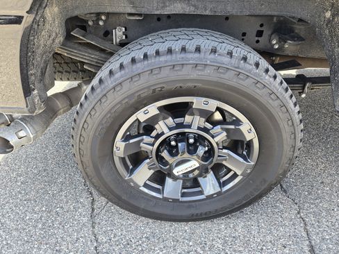 Used 2024 Ford F250 Lariat w/ Lariat Ultimate Package image 14