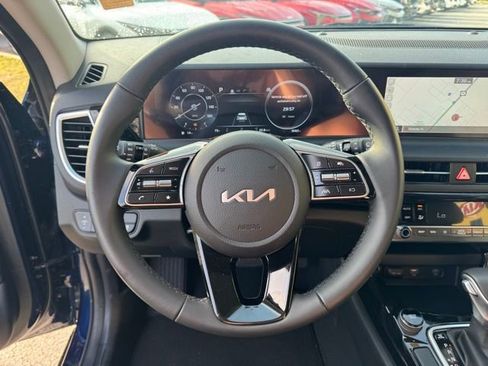 Certified 2024 Kia Seltos S image 27