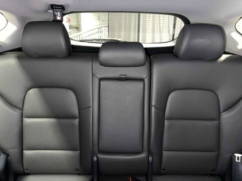 Used 2020 Hyundai Tucson Limited w/ Winter Weather Package AWD/4WD image 22